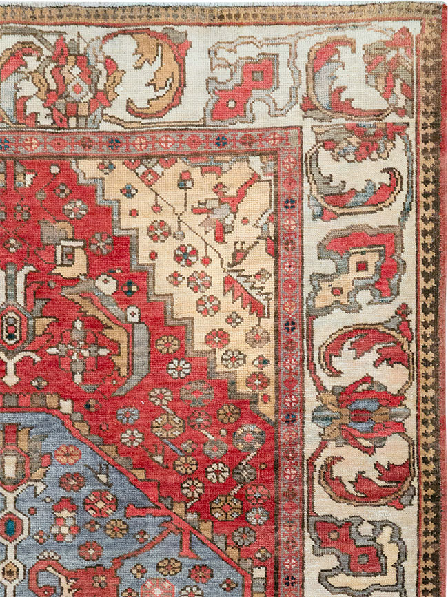 Vintage Persian Tabriz Accent Rug, No.33157 - Galerie Shabab
