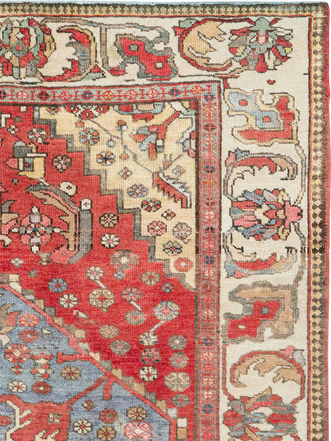 Vintage Persian Tabriz Accent Rug, No.33157 - Galerie Shabab