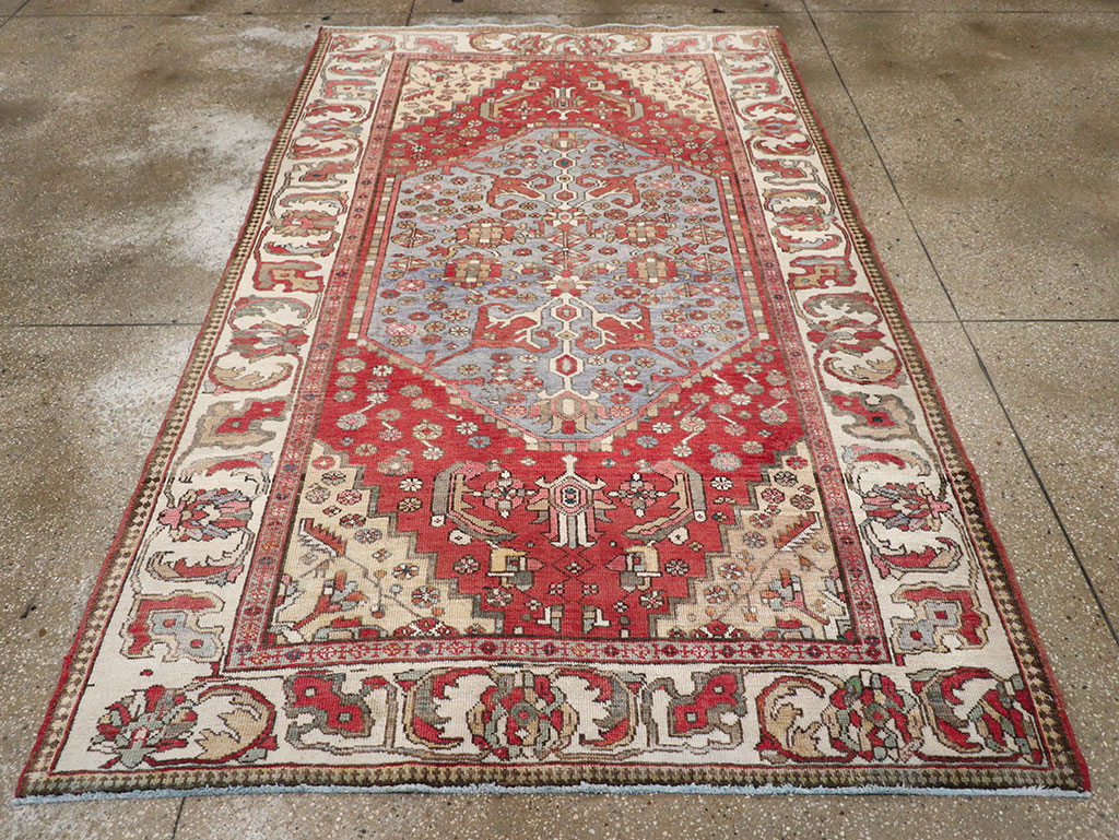 Vintage Persian Tabriz Accent Rug, No.33157 - Galerie Shabab