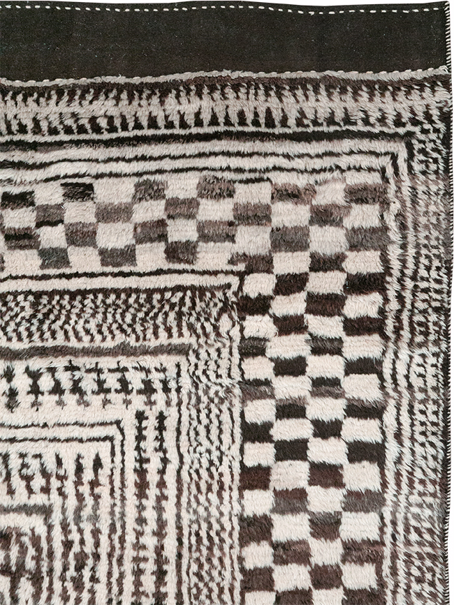 Modern Persian Gabbeh Room Size Carpet, No.33159 - Galerie Shabab