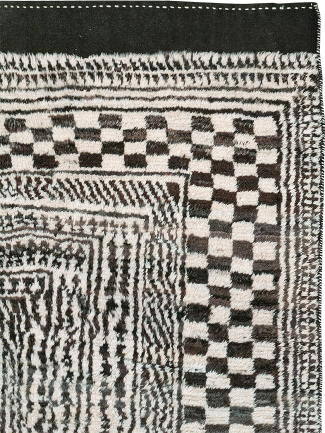 Modern Persian Gabbeh Room Size Carpet, No.33159 - Galerie Shabab
