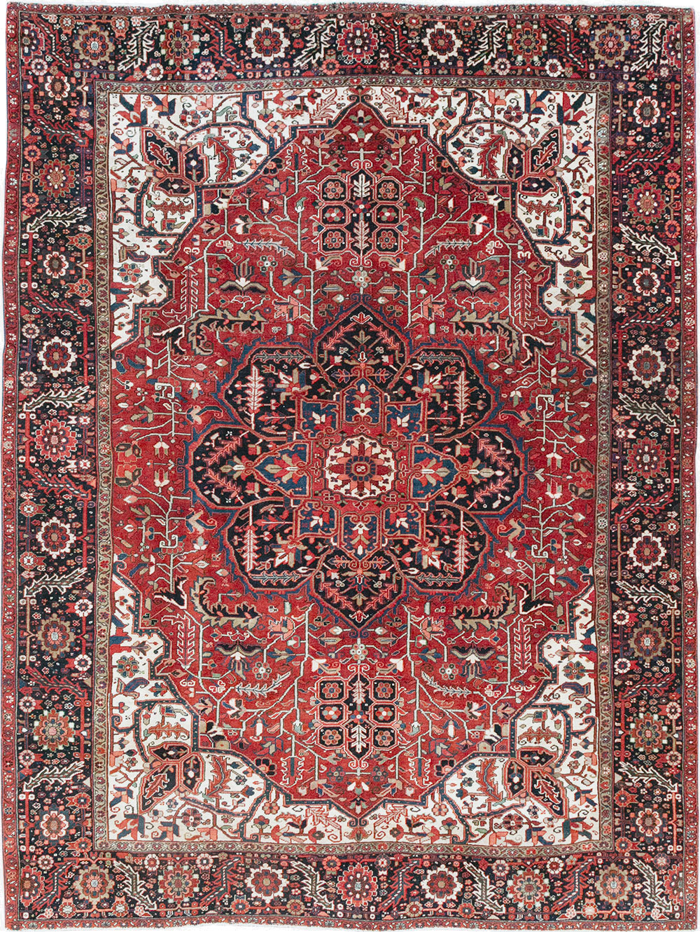 Vintage Persian Heriz Room Size Carpet, No.33168 - Galerie Shabab