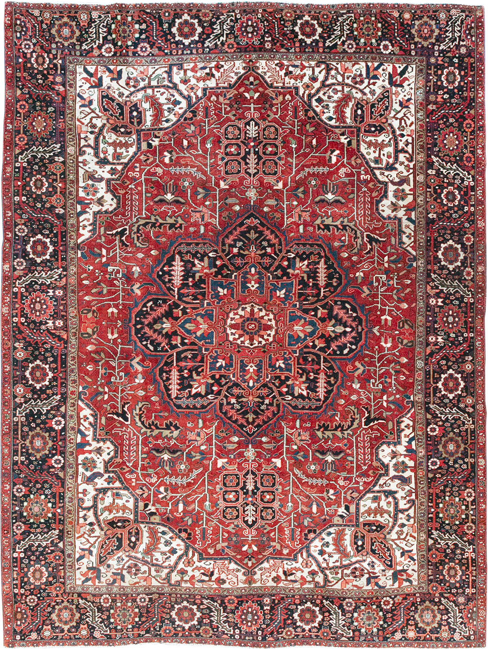 Vintage Persian Heriz Room Size Carpet, No.33168 - Galerie Shabab