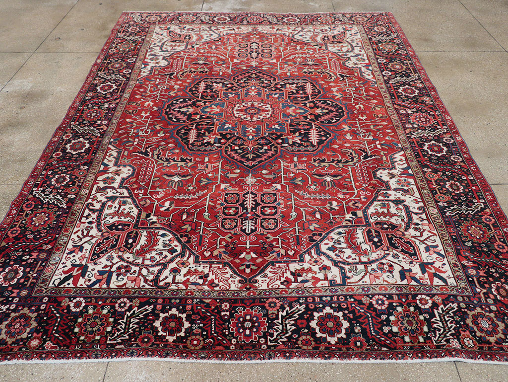 Vintage Persian Heriz Room Size Carpet, No.33168 - Galerie Shabab