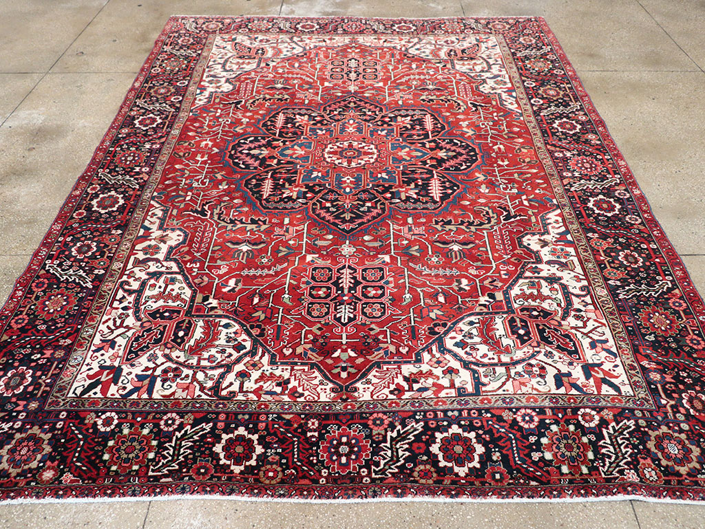 Vintage Persian Heriz Room Size Carpet, No.33168 - Galerie Shabab