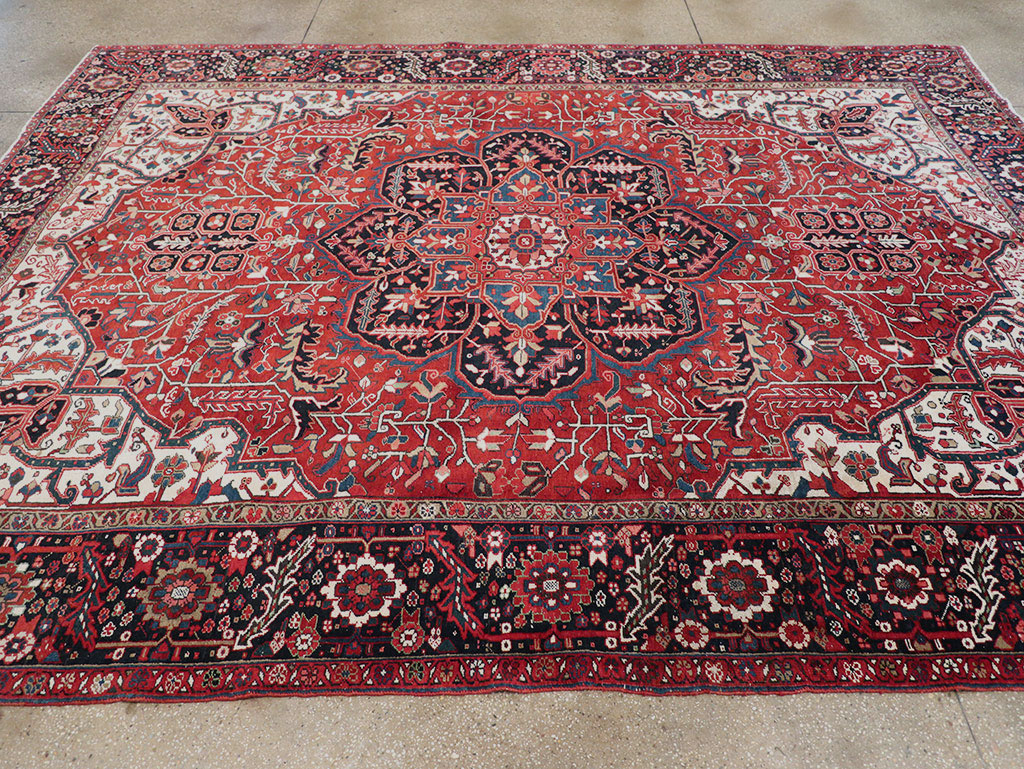 Vintage Persian Heriz Room Size Carpet, No.33168 - Galerie Shabab