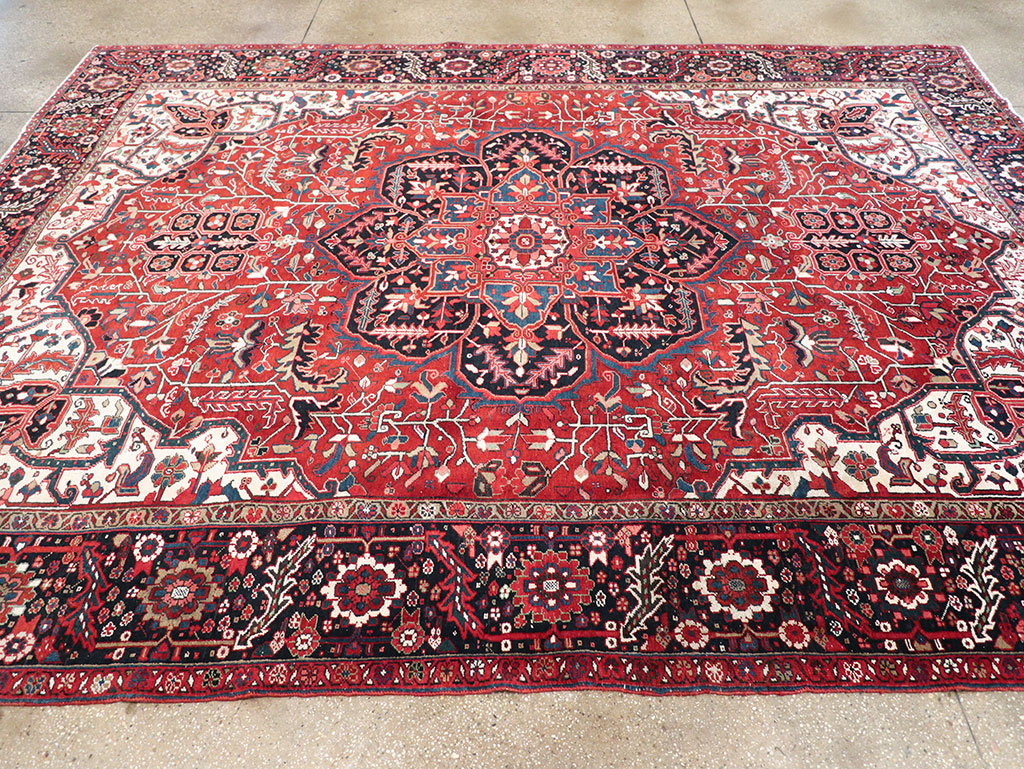 Vintage Persian Heriz Room Size Carpet, No.33168 - Galerie Shabab