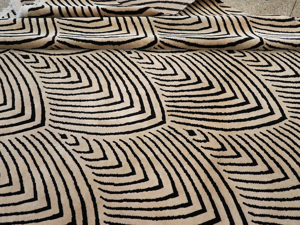 Antique Chinese Art Deco Room Size Carpet, No.33169 - Galerie Shabab