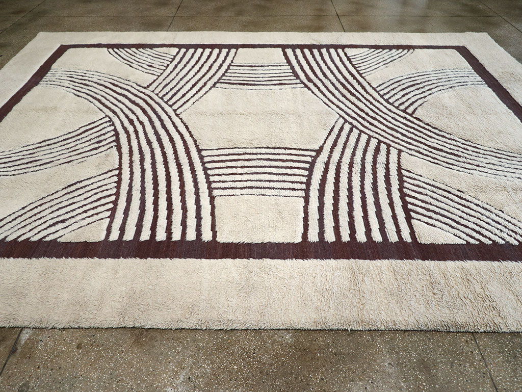 Modern Moroccan Art Deco Room Size Carpet, No.33174 - Galerie Shabab