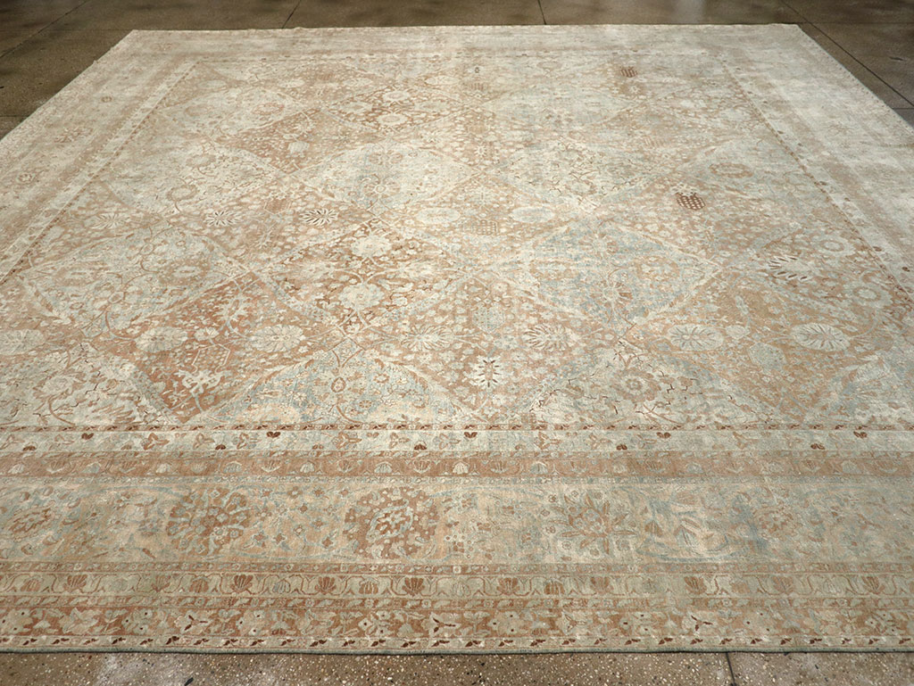 Antique Persian Lavar Kerman Square Large Room Size Carpet, No.33185 - Galerie Shabab