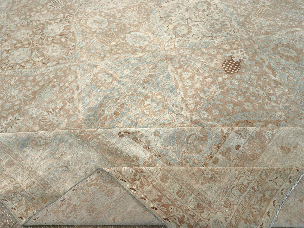 Antique Persian Lavar Kerman Square Large Room Size Carpet, No.33185 - Galerie Shabab