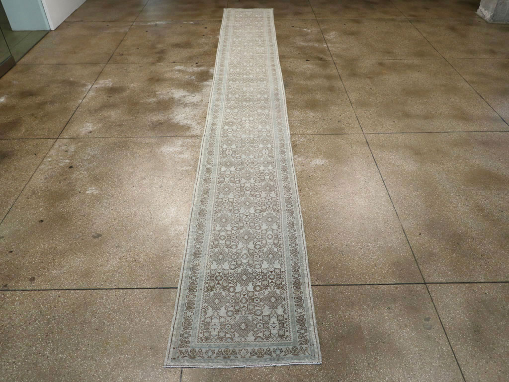 Antique Persian Malayer Long Runner, No.33188 - Galerie Shabab