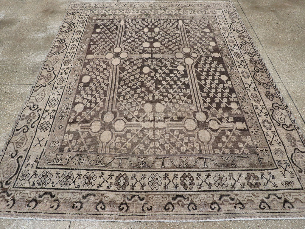 Antique East Turkestan Khotan Accent Rug, No.33189 - Galerie Shabab