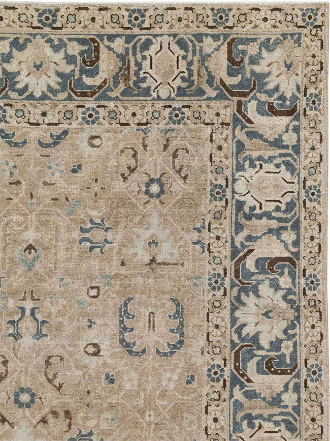 Antique Persian Tabriz Room Size Carpet, No.33190 - Galerie Shabab