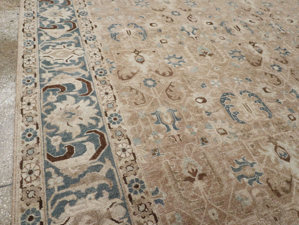 Antique Persian Tabriz Room Size Carpet, No.33190 - Galerie Shabab