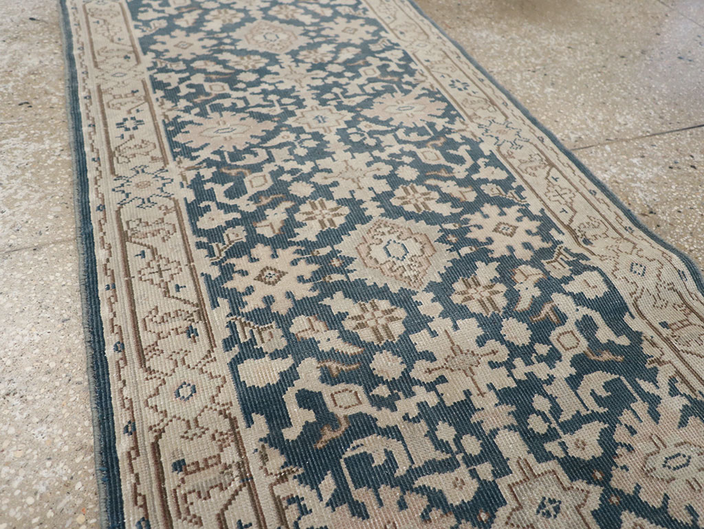 Vintage Turkish Anatolian Runner, No.33192 - Galerie Shabab