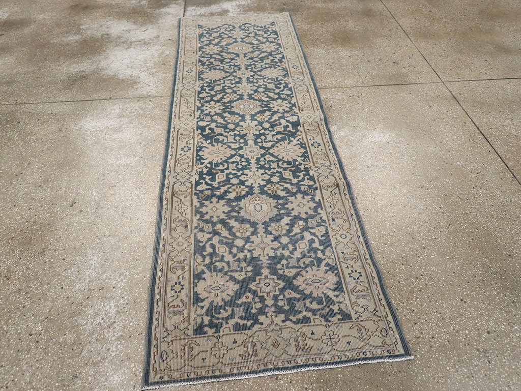 Vintage Turkish Anatolian Runner, No.33192 - Galerie Shabab