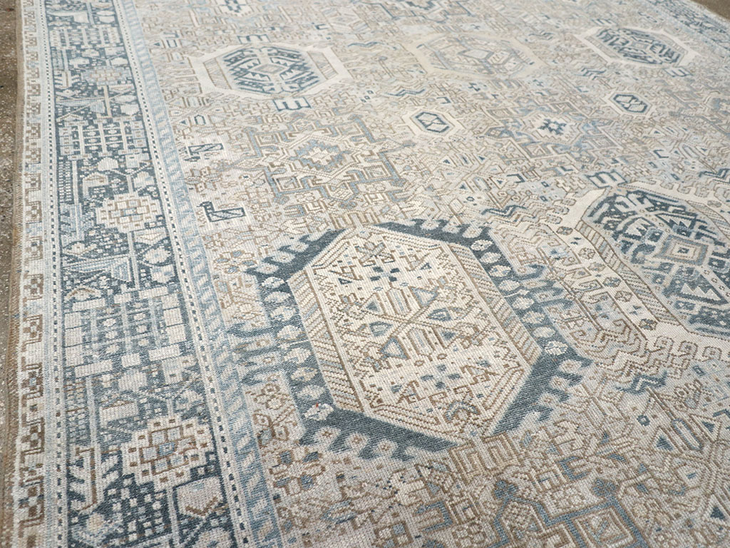 Vintage Persian Karajeh Accent Carpet, No.33194 - Galerie Shabab