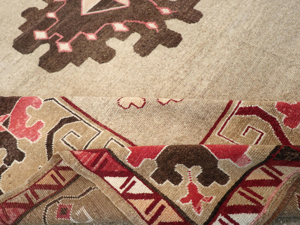 Vintage Turkish Anatolian Square Room Size Carpet, No.33197 - Galerie Shabab