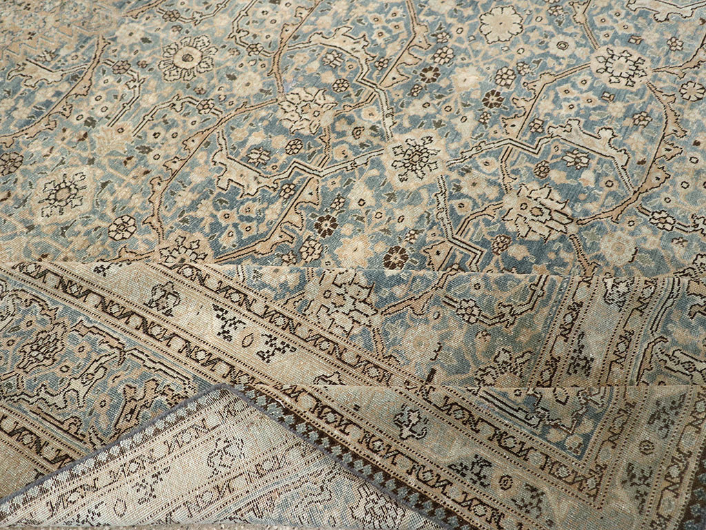 Antique Persian Tabriz Gallery Carpet, No.33201 - Galerie Shabab