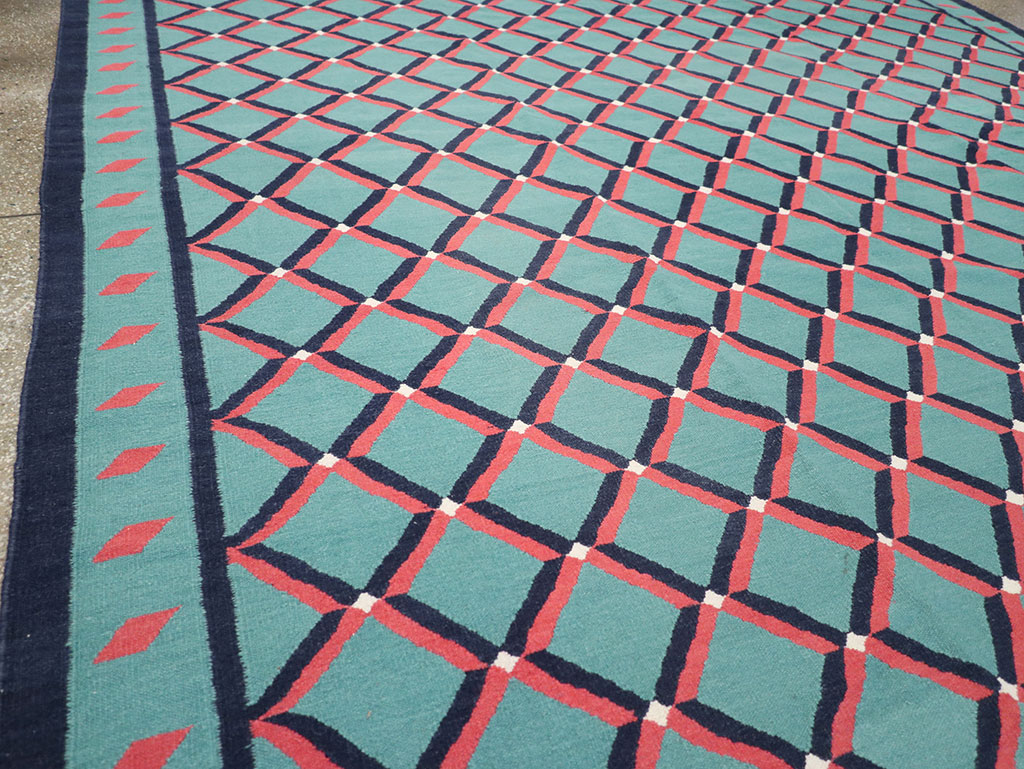 Modern Indian Flatweave Dhurrie Room Size Carpet, No.33202 - Galerie Shabab