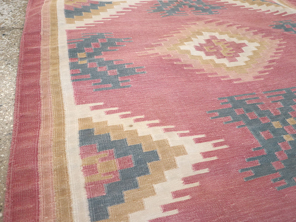 Vintage Indian Flatweave Dhurrie Accent Rug, No.33207 - Galerie Shabab