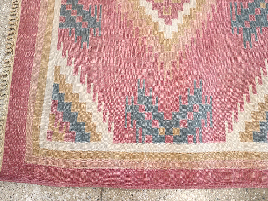 Vintage Indian Flatweave Dhurrie Accent Rug, No.33207 - Galerie Shabab