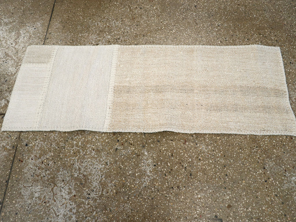 Vintage Turkish Flatweave Kilim Throw Rug, No.33208 - Galerie Shabab
