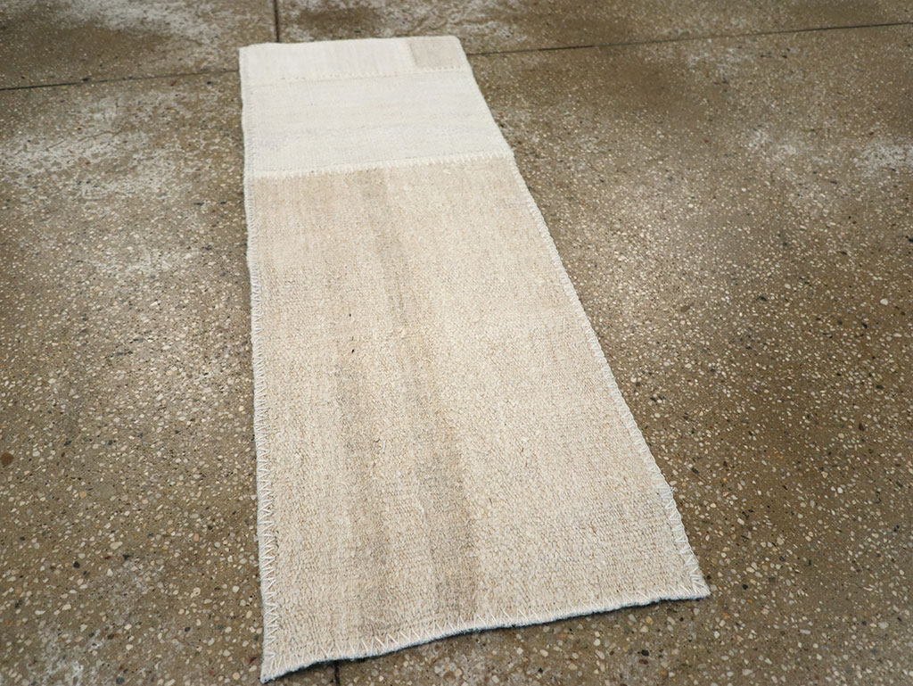 Vintage Turkish Flatweave Kilim Throw Rug, No.33208 - Galerie Shabab