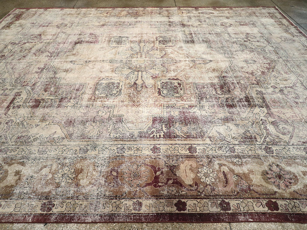 Antique Indian Agra Room Size Carpet, No.33211 - Galerie Shabab