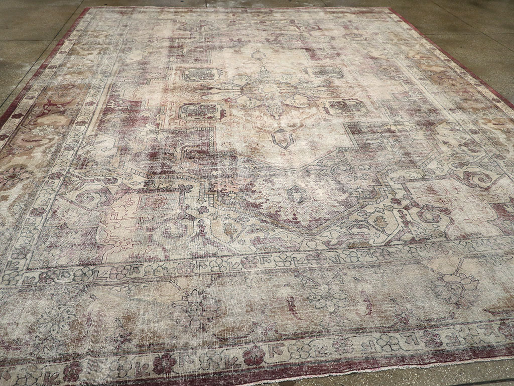 Antique Indian Agra Room Size Carpet, No.33211 - Galerie Shabab