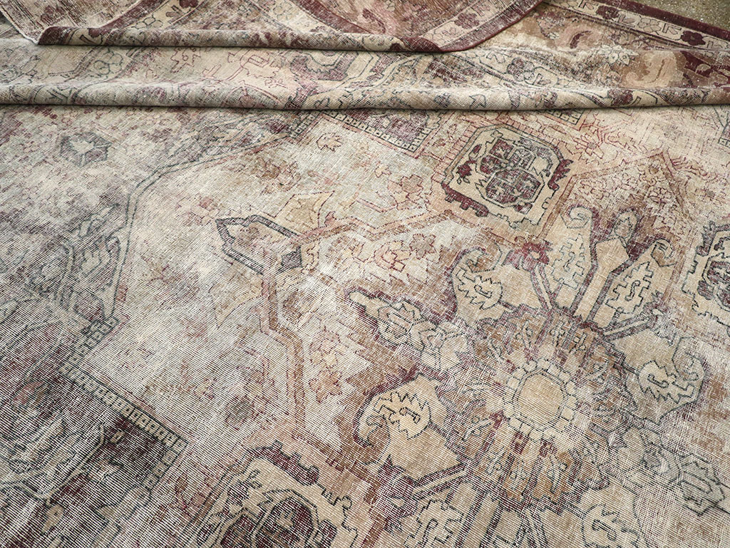 Antique Indian Agra Room Size Carpet, No.33211 - Galerie Shabab