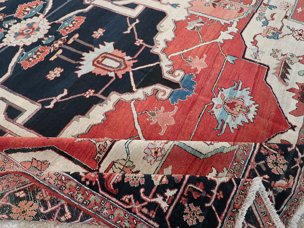 Antique Persian Serapi Room Size Carpet, No.33215 - Galerie Shabab