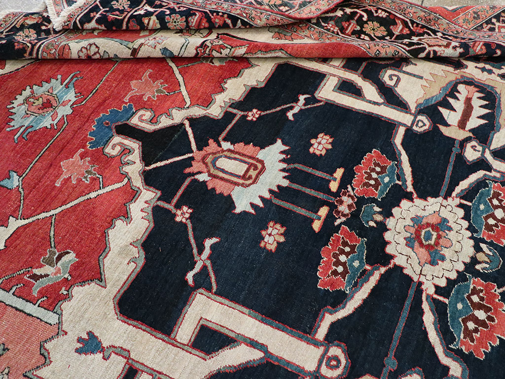 Antique Persian Serapi Room Size Carpet, No.33215 - Galerie Shabab