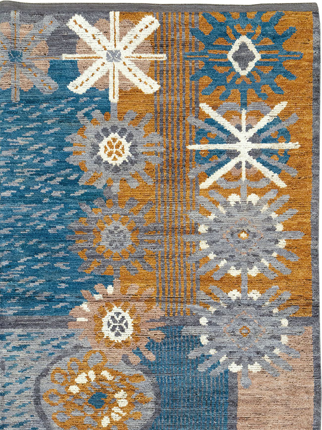 Modern East Turkestan Swedish Style Khotan Room Size Carpet, No.33224 - Galerie Shabab