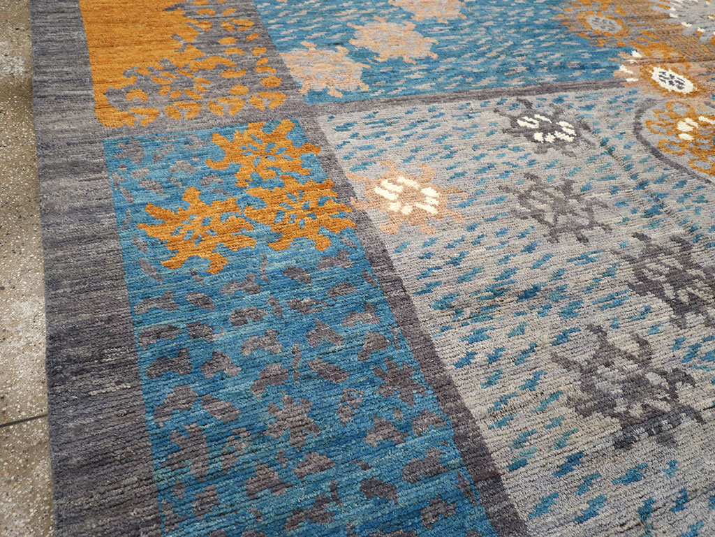 Modern East Turkestan Swedish Style Khotan Room Size Carpet, No.33224 - Galerie Shabab