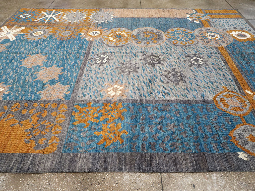 Modern East Turkestan Swedish Style Khotan Room Size Carpet, No.33224 - Galerie Shabab