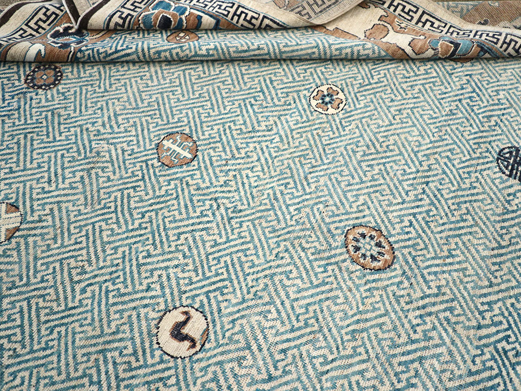 Modern East Turkestan Khotan Room Size Carpet, No.33232 - Galerie Shabab