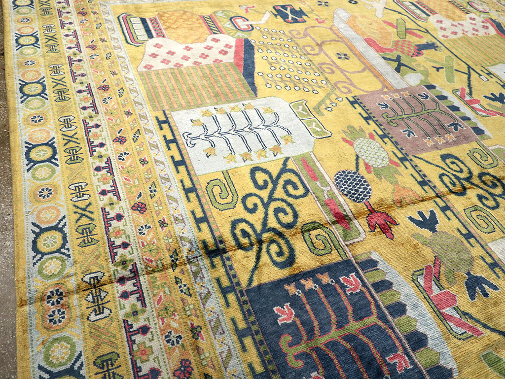 Modern East Turkestan Silk Khotan Room Size Carpet, No.33234 - Galerie Shabab
