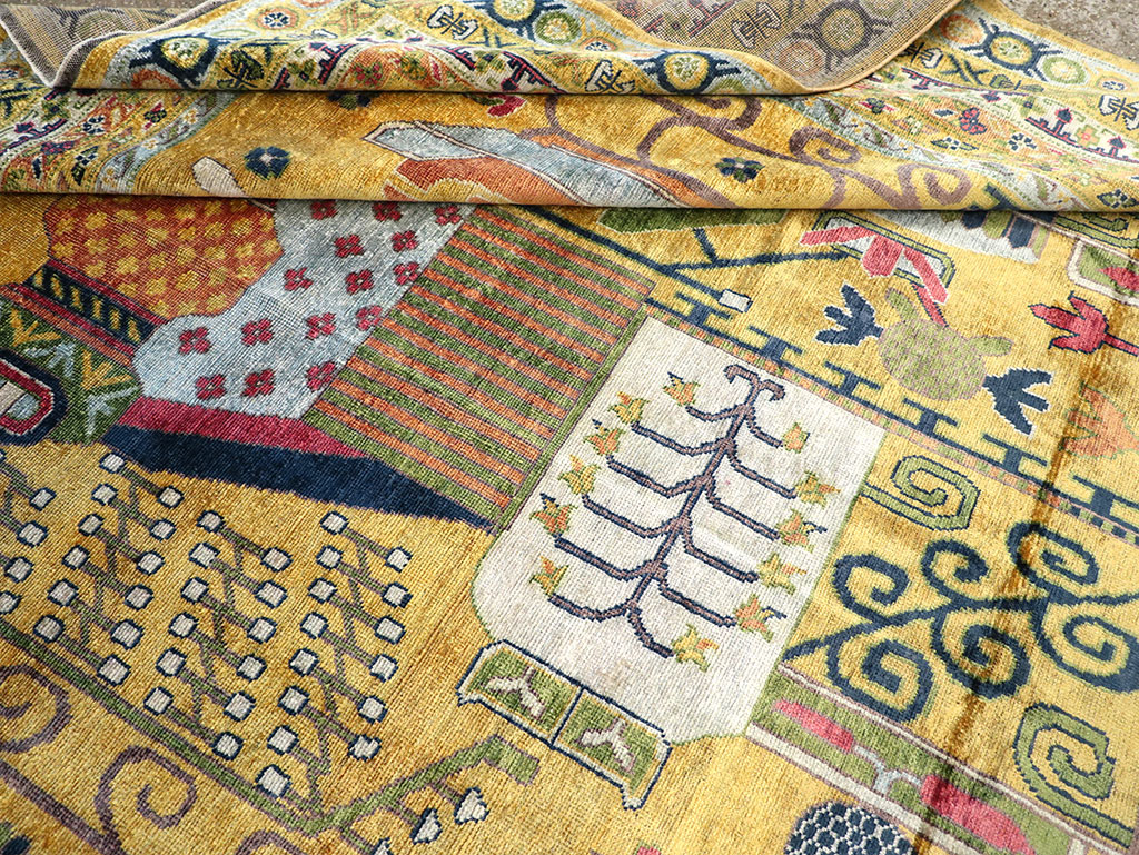 Modern East Turkestan Silk Khotan Room Size Carpet, No.33234 - Galerie Shabab