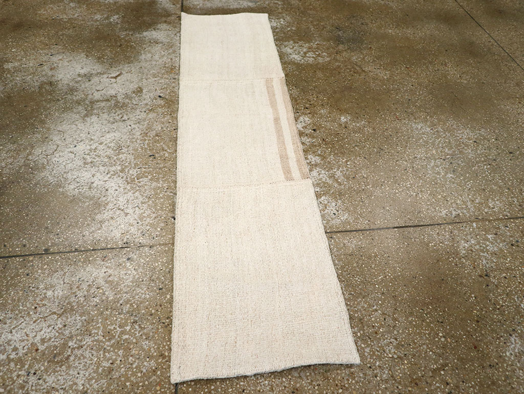 Vintage Turkish Flatweave Kilim Small Runner, No.33237 - Galerie Shabab