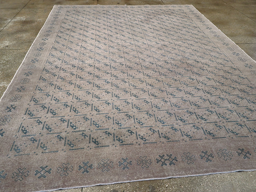 Vintage Turkish Anatolian Room Size Carpet, No.33238 - Galerie Shabab