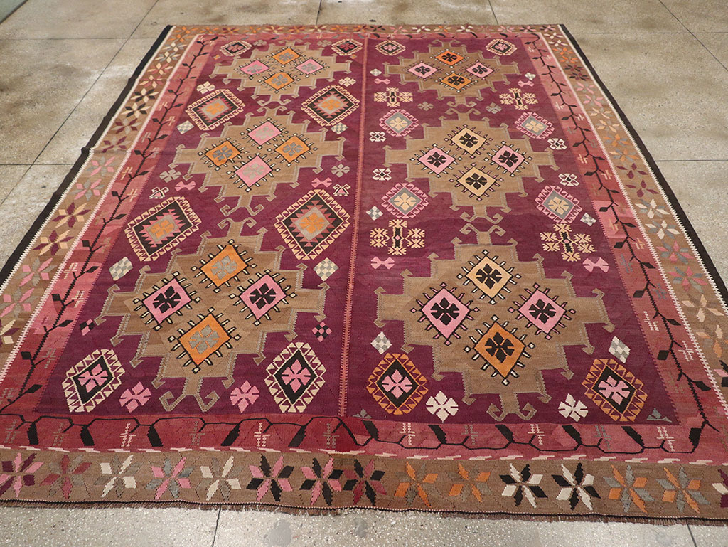 Vintage Turkish Flatweave Kilim Room Size Carpet, No.33258 - Galerie Shabab