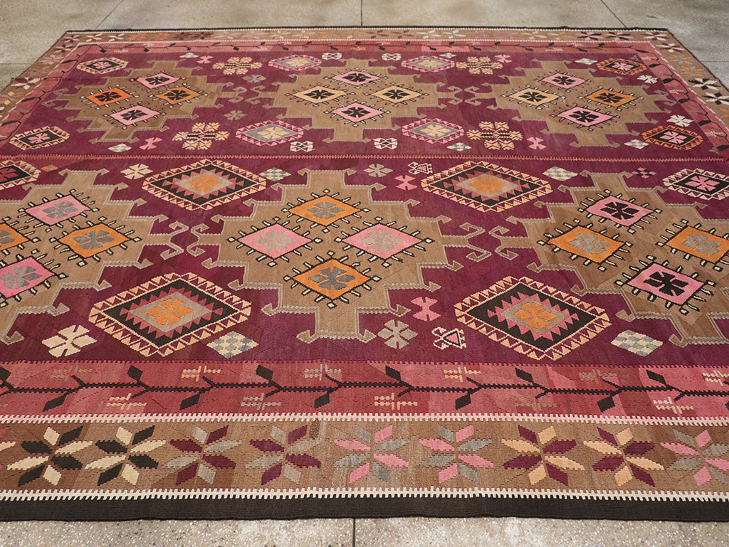 Vintage Turkish Flatweave Kilim Room Size Carpet, No.33258 - Galerie Shabab