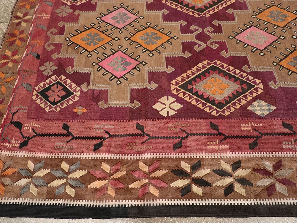 Vintage Turkish Flatweave Kilim Room Size Carpet, No.33258 - Galerie Shabab