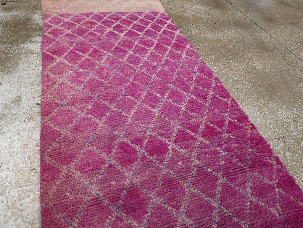 Vintage Moroccan Runner, No.33259 - Galerie Shabab