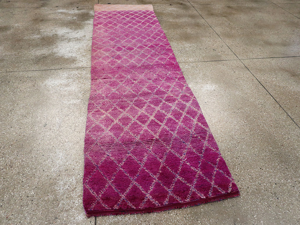 Vintage Moroccan Runner, No.33259 - Galerie Shabab