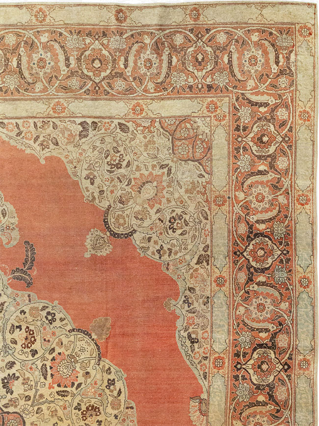 Antique Persian Tabriz Room Size Carpet, No.33263 - Galerie Shabab