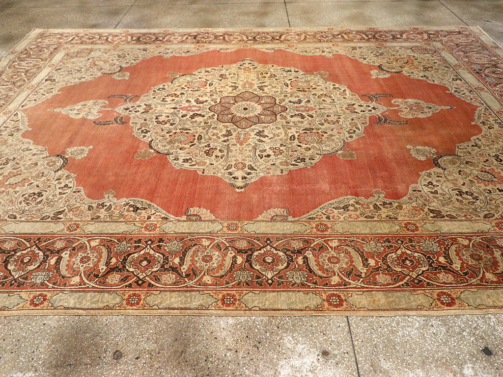 Antique Persian Tabriz Room Size Carpet, No.33263 - Galerie Shabab