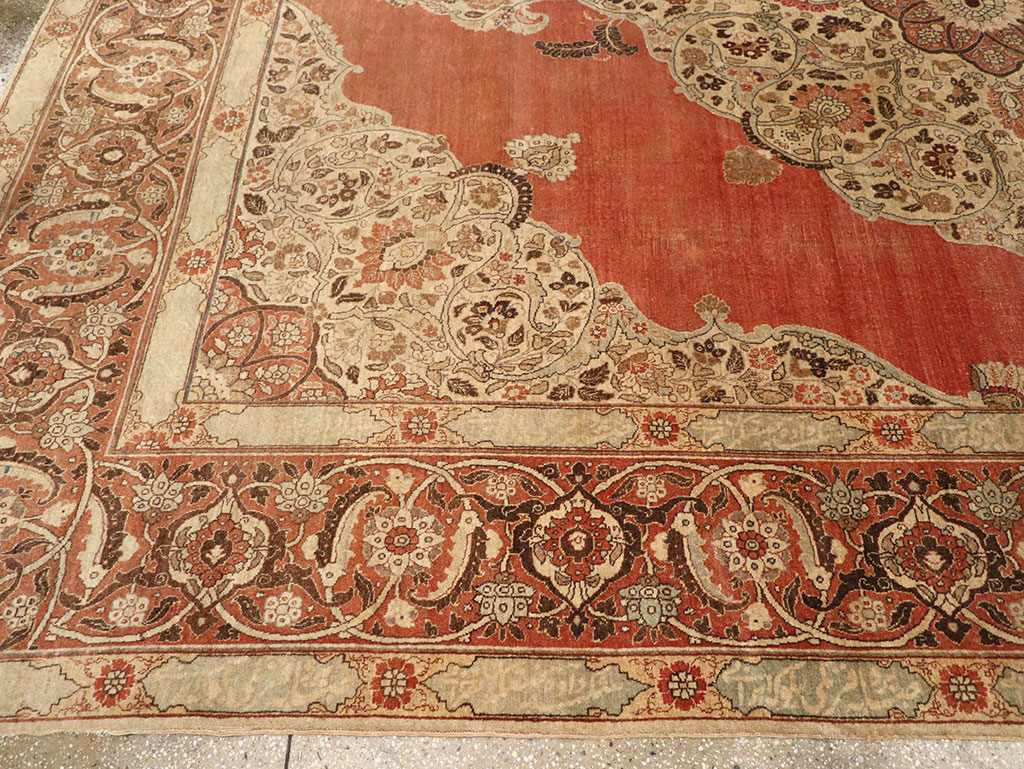 Antique Persian Tabriz Room Size Carpet, No.33263 - Galerie Shabab